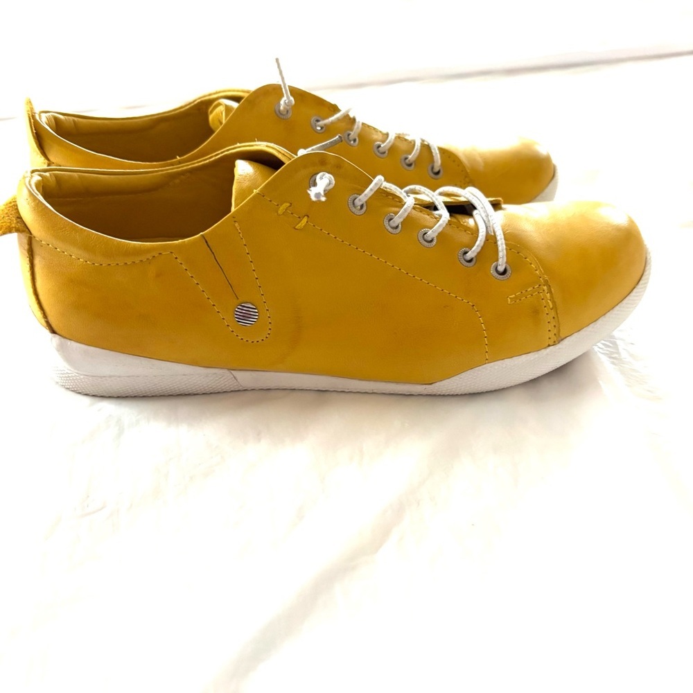 Andrea Conti Yellow Low-Top Leather Sneakers SZ 6.5 Worn 2X Indoors Euro 37